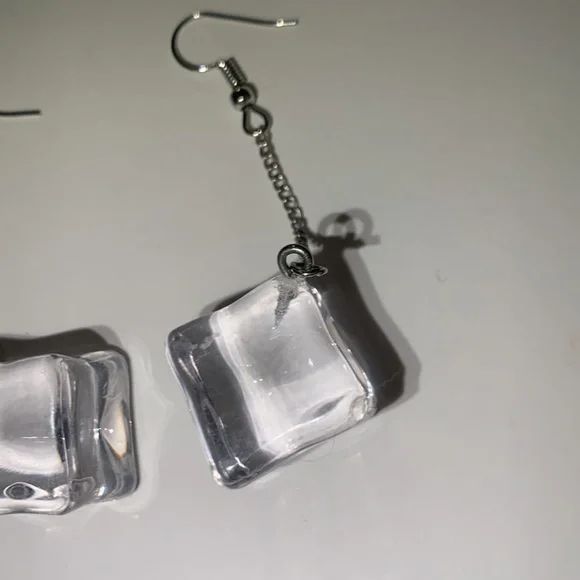 Icecube Earrings. - Picture 3 of 3